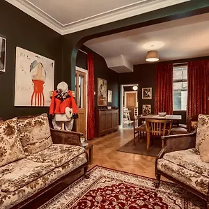 Beautiful On The Park Bed & Breakfast