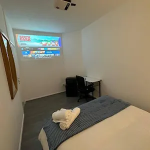 Small Cozy Private Bedroom Zone1 London